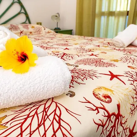 Il Complesso Saraceno 3* Torre delle Stelle