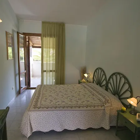 Il Complesso Saraceno Hotell 3*