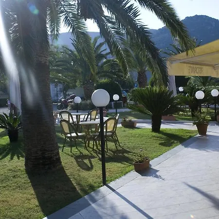 Il Complesso Saraceno Hotell 3*