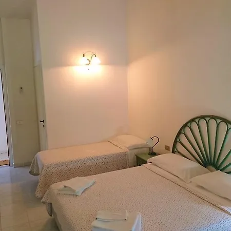 Hotell Il Complesso Saraceno Torre delle Stelle